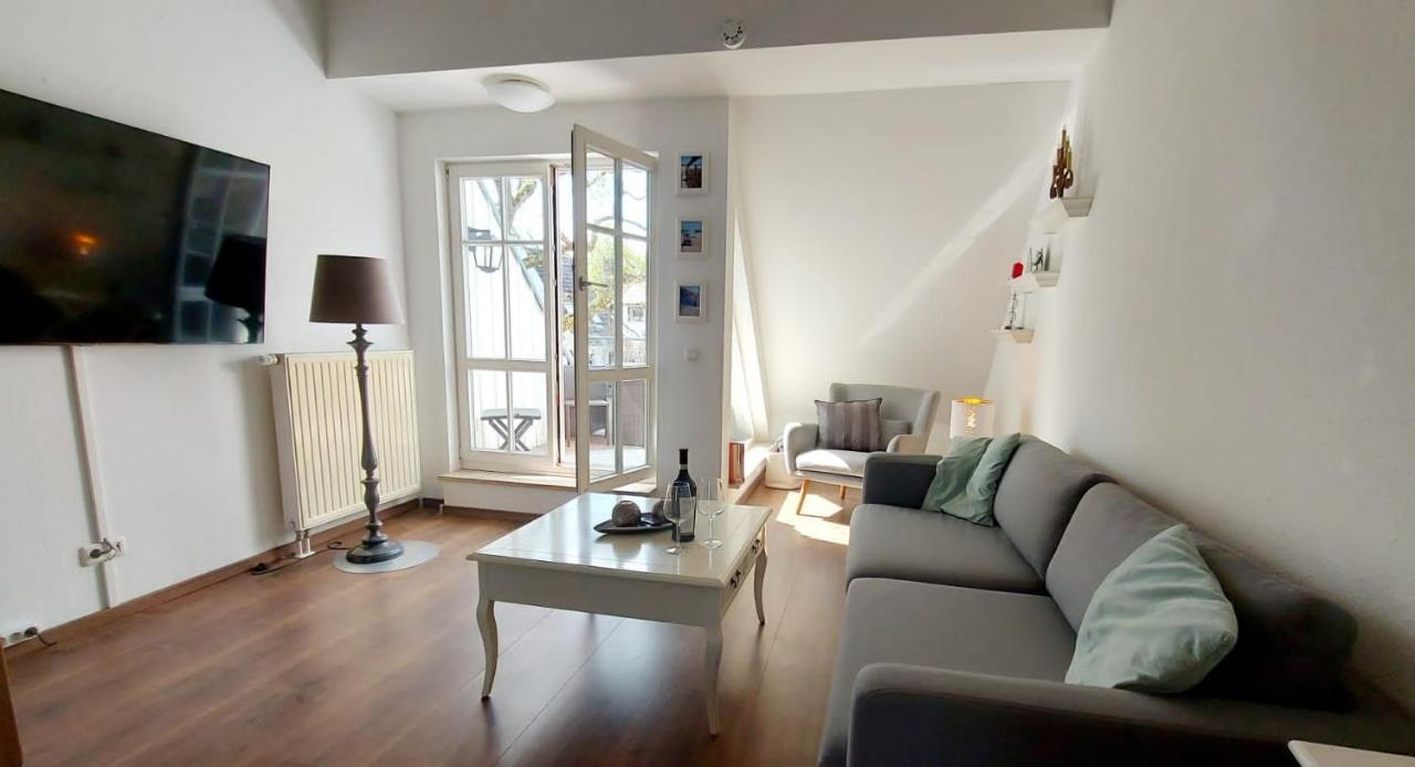 Hochwertige Ferienwohnung Direkt Am Wasser Mit Balkon 格赖夫斯瓦尔德 外观 照片
